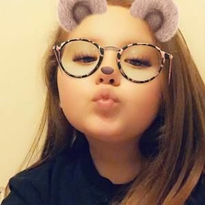 Meet your Posher, Mackenzie